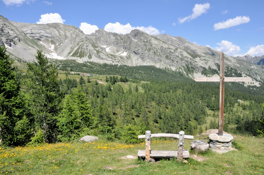 GIRO DEL MOSCERA (San Bernardo-Lago di Ragozza-Rif Gattascosa-Passo Moscera-Alpe Arza-San Bernardo)